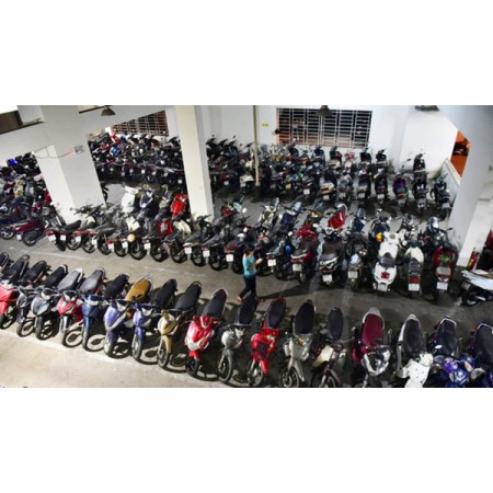 Mua chung cư lo bãi đậu xe